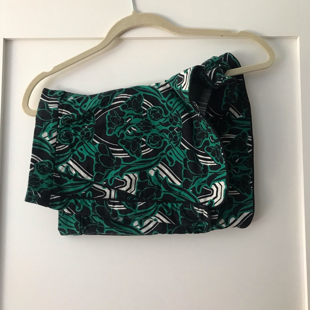 JCREW JUNGLE PRINT SHORTS - Picture 3 of 3